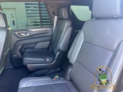 Used 2022 Chevrolet Tahoe Z71 w/ Z71 Off-Road Package image 18