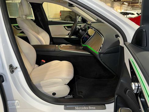 Certified 2025 Mercedes-Benz E 350 Sedan image 11