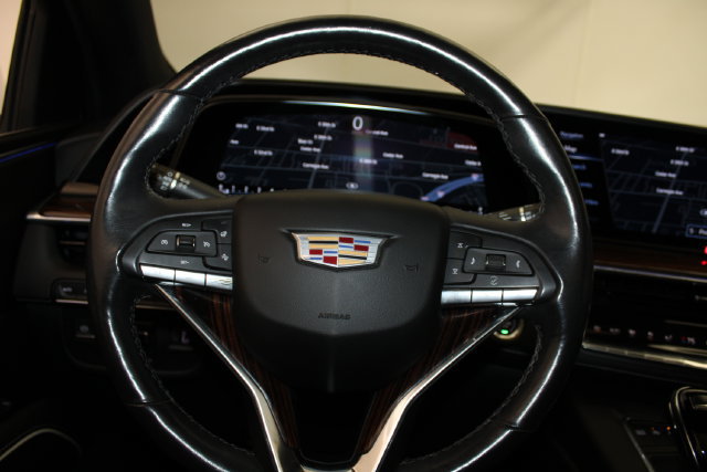 Used 2023 Cadillac Escalade Premium Luxury w/ Performance Package AWD/4WD image 25