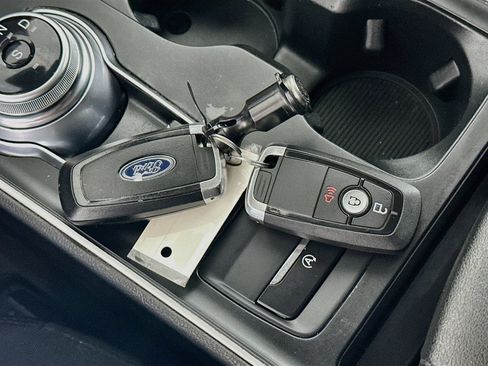 Used 2022 Ford Edge SE w/ Black Appearance Package AWD/4WD image 25