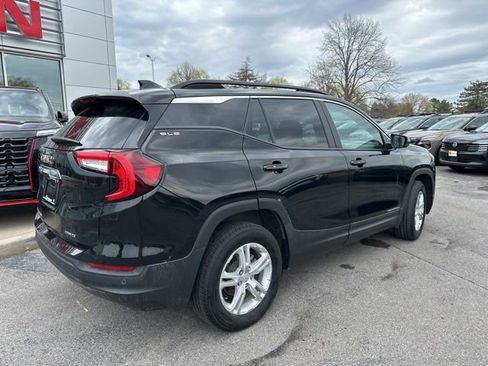 Used 2023 GMC Terrain SLE w/ Driver Convenience Package AWD/4WD image 6