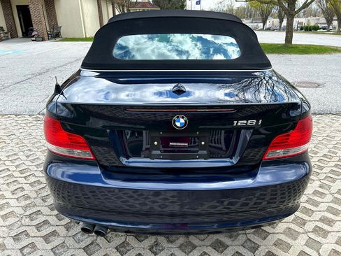 Used 2009 BMW 128i Convertible image 6