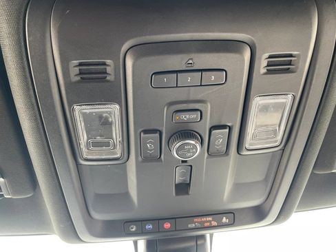 Used 2022 GMC Yukon Denali AWD/4WD image 33