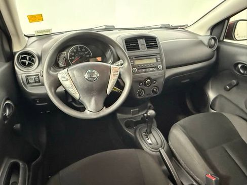 Used 2018 Nissan Versa S Plus image 41