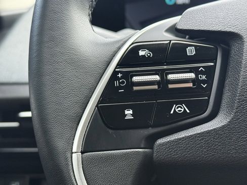 Used 2024 Kia EV6 Light image 36