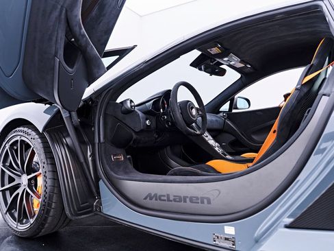 Used 2016 McLaren 675LT Coupe RWD image 57