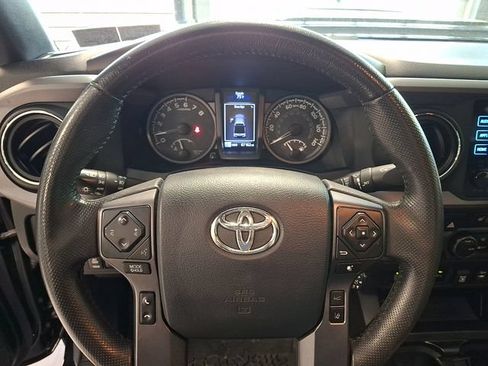 Used 2019 Toyota Tacoma TRD Pro AWD/4WD image 18