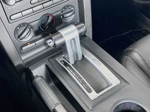 Used 2006 Ford Mustang GT Premium RWD image 19