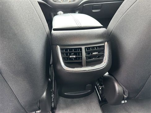 Used 2019 Chevrolet Malibu LT image 16