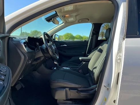 Used 2024 Buick Encore GX Preferred image 11