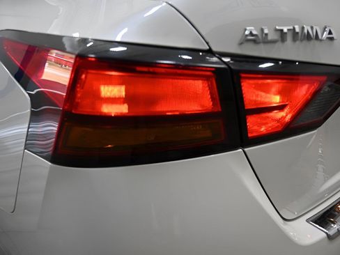 Used 2019 Nissan Altima 2.5 SL AWD/4WD image 35