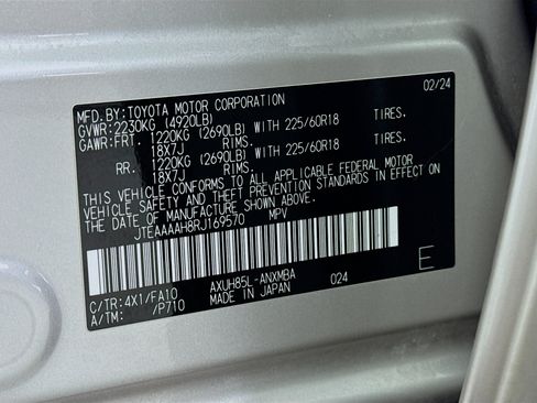 Certified 2024 Toyota Venza LE AWD/4WD image 31