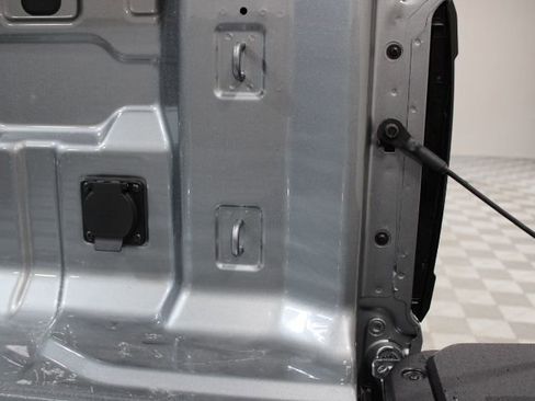 New 2026 GMC Canyon Elevation w/ Convenience Package image 17