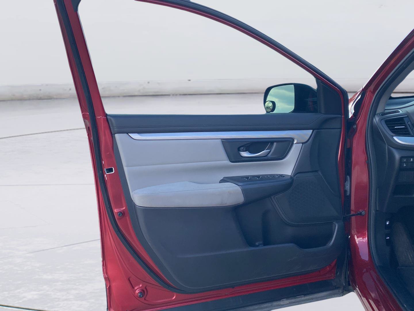 Used 2020 Honda CR-V LX image 13