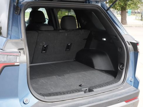 Used 2025 Chevrolet Equinox LT image 23