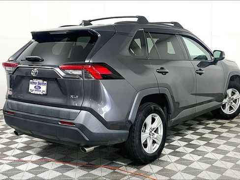 Used 2019 Toyota RAV4 XLE image 12