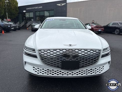 Used 2024 Genesis G80 image 2