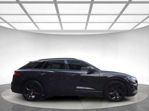 Used 2023 Audi Q8 Premium Plus AWD/4WD image 5