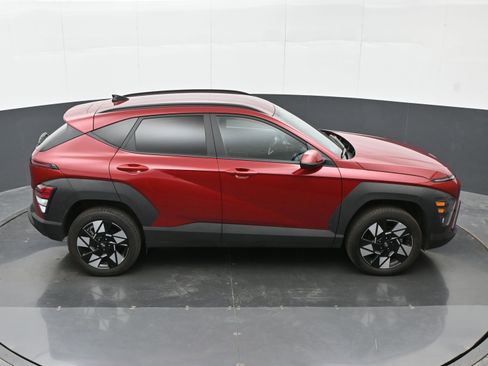 Certified 2025 Hyundai Kona SEL AWD/4WD image 36