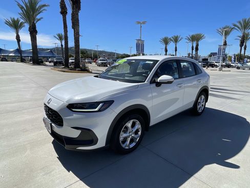 Certified 2023 Honda HR-V LX image 29