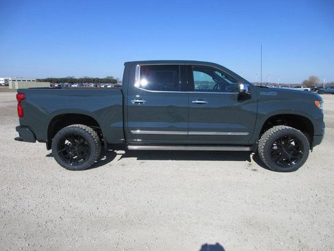 New 2026 Chevrolet Silverado 1500 High Country image 3