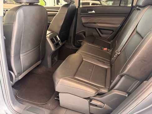 Used 2023 Volkswagen Atlas SE FWD image 11