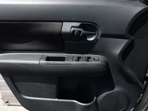 Used 2008 Scion xB FWD image 41