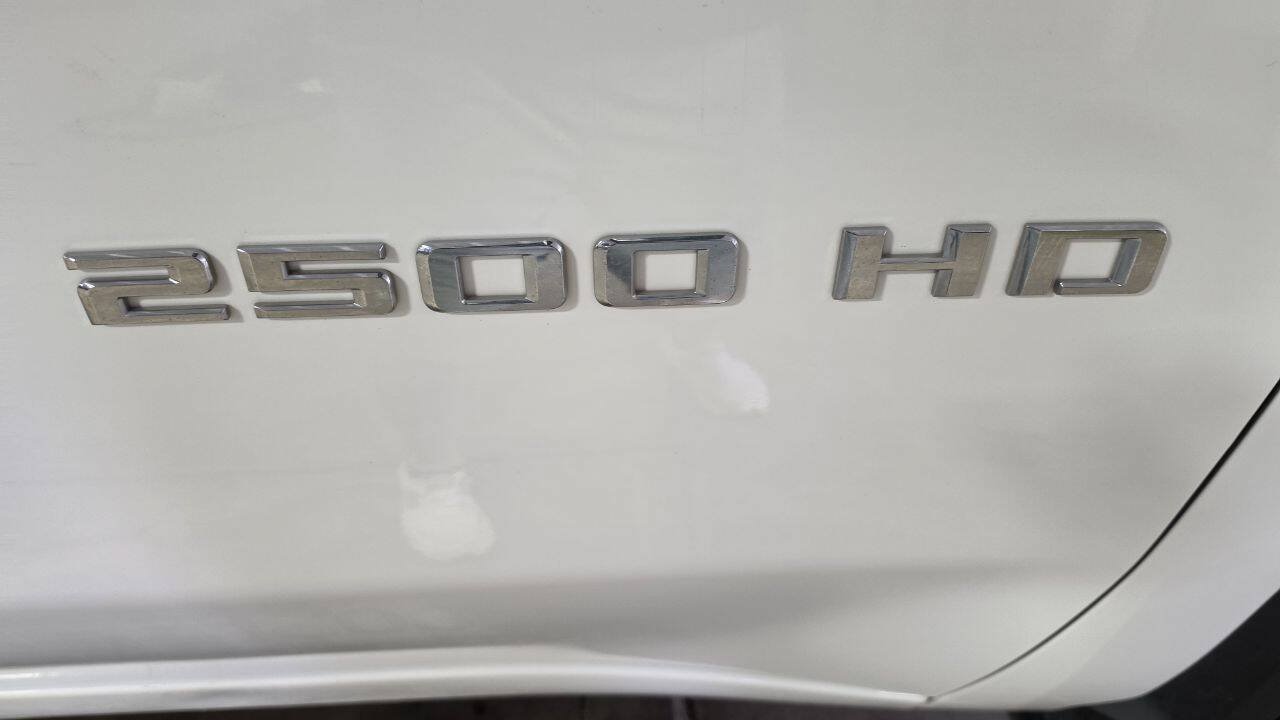 Used 2023 Chevrolet Silverado 2500 W/T w/ WT Convenience Package AWD/4WD image 9