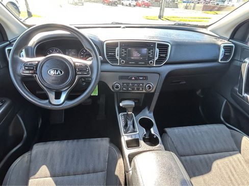Used 2017 Kia Sportage LX FWD image 11