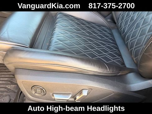 Used 2022 Audi S6 Premium Plus w/ S Sport Package image 15