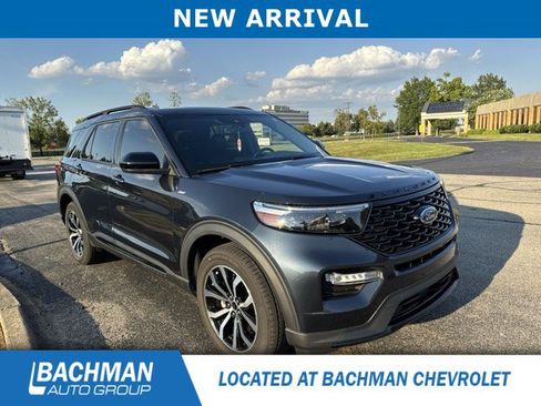 Used 2023 Ford Explorer ST-Line w/ Class IV Trailer Tow Package AWD/4WD image 1