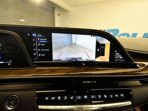 Used 2023 Cadillac Escalade Sport Platinum w/ LPO, ONYX Package AWD/4WD image 34