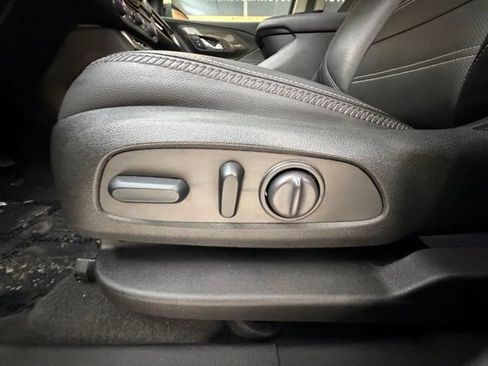 Used 2023 GMC Terrain Denali w/ LPO, Floor Liner Package AWD/4WD image 31