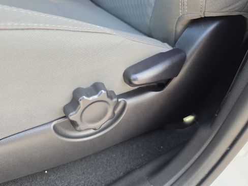 Used 2021 Toyota Tacoma SR w/ SR Convenience Package RWD image 25