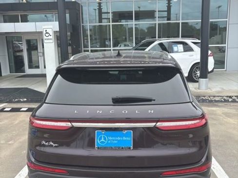 Used 2023 Lincoln Corsair Reserve AWD/4WD image 4