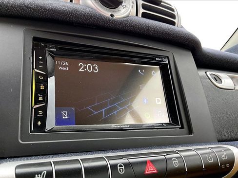 Used 2013 smart fortwo passion image 21