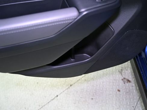 Used 2025 Subaru Crosstrek 2.0i Premium image 52