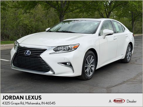 Used 2016 Lexus ES 300h w/ Luxury Package w/Wood Trim FWD image 1
