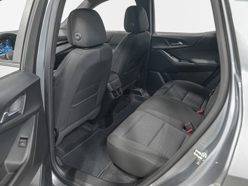 Used 2025 Chevrolet Equinox LT w/ Safety and Technology Package FWD image 25