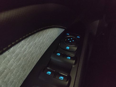 Used 2019 Ford Fusion SE w/ Equipment Group 151A FWD image 27