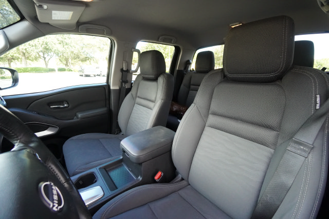 Used 2023 Nissan Frontier SV w/ SV Convenience Package RWD image 24