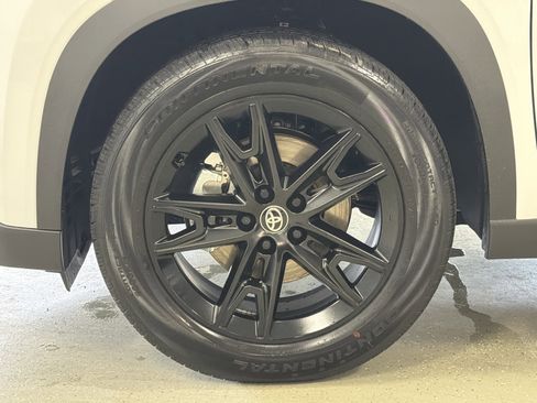 New 2026 Toyota Grand Highlander AWD image 40