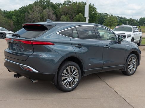 Used 2021 Toyota Venza Limited w/ Advanced Technology Package AWD/4WD image 24