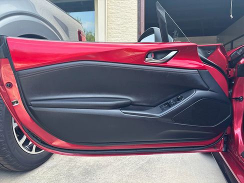 Used 2017 MAZDA MX-5 Miata Club w/ Brembo/BBS Package image 31