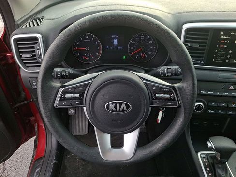 Certified 2022 Kia Sportage LX image 16