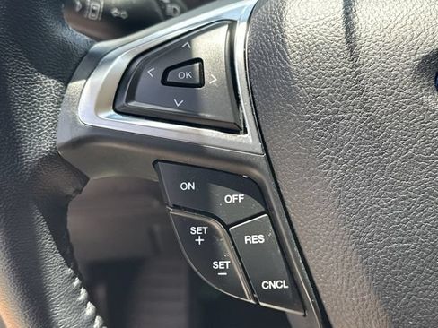 Used 2022 Ford Edge SEL w/ Sport Appearance Package AWD/4WD image 23