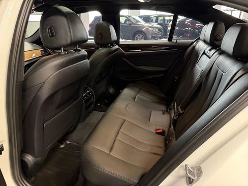 Used 2017 BMW 530i xDrive image 16