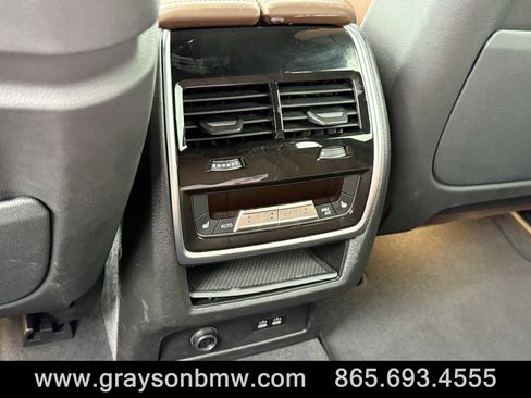 Used 2025 BMW X5 xDrive50e image 32