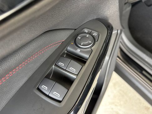 New 2026 Chevrolet Trax RS w/ Sunroof Package FWD image 11