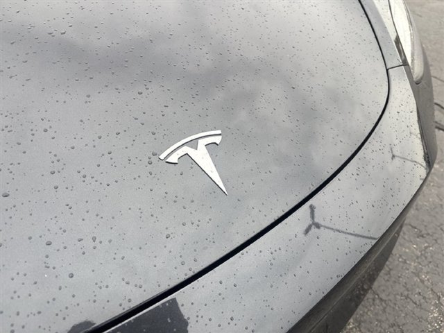 Used 2024 Tesla Model Y Long Range AWD/4WD image 30